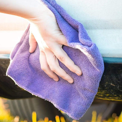 Clean off with microfibre